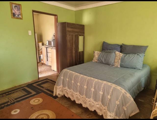 1 BEDROOM HOUSE FOR SALE IN STRETFORD